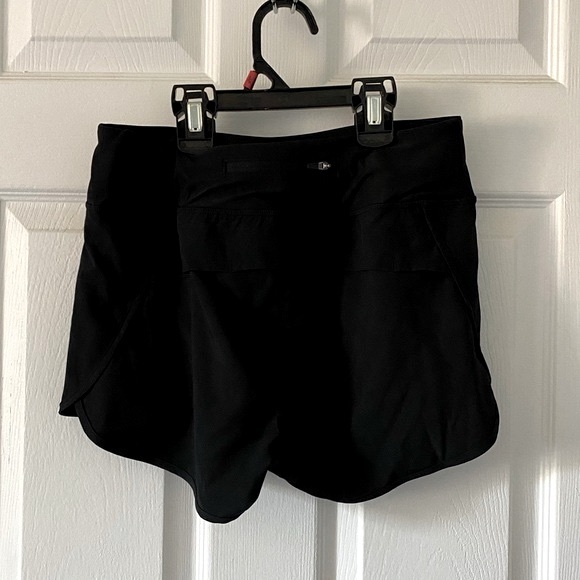 MPG Shorts - Picture 2 of 5